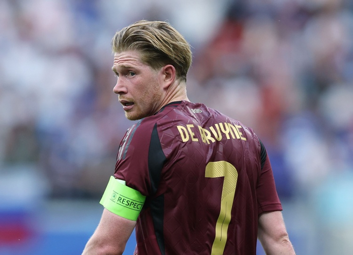 华体会hth德布劳内在法国队比赛中突破纪录，出色防守引发热议！的简单介绍